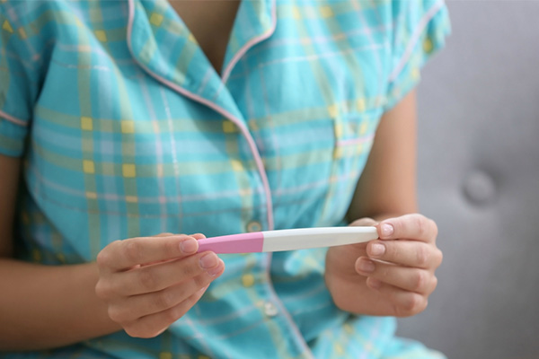 11 تست بارداری خانگی ساده (DIY) برای تشخیص بارداری