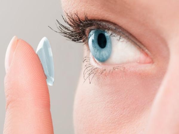 تجویز لنز و موارد استفاده از لنز چشم