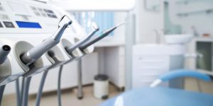 خدمات کلینیک دندانپزشکی سفید صدفی