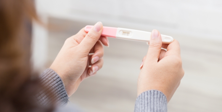 روش‌های ساده برای تست بارداری در منزل