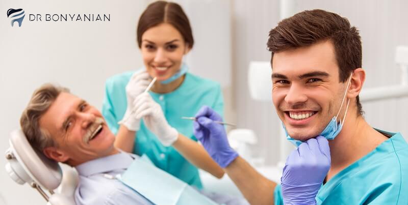 5 نکته اساسی برای انتخاب بهترین متخصص ایمپلنت دندان