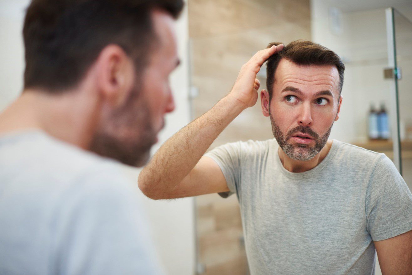 آیا دارویی برای درمان ریزش مو بیماران قلبی مرد وجود دارد؟